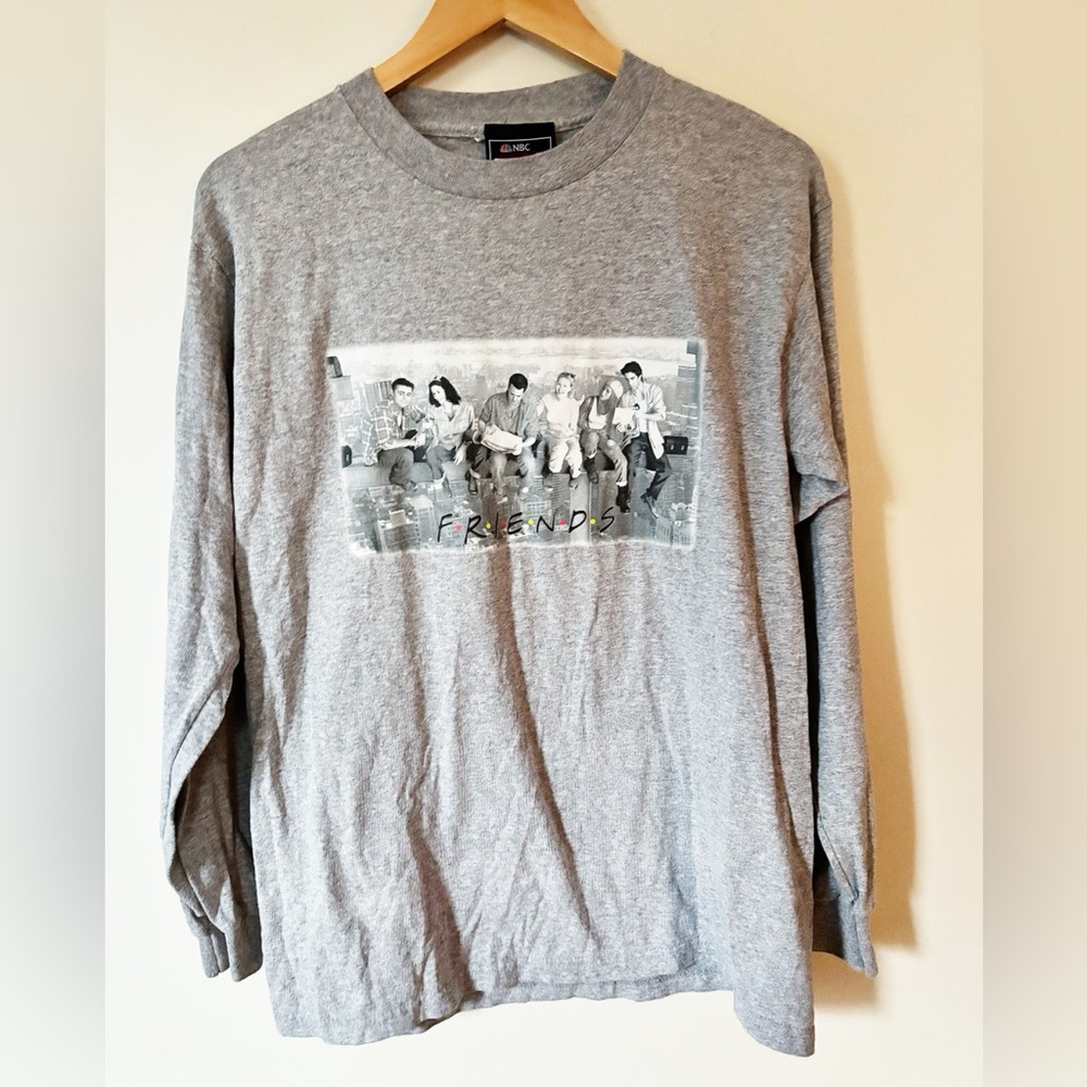 Vtg 90s Friends TV Show NBC Experience Store Long Sleeve T-Shirt M NWOT Break